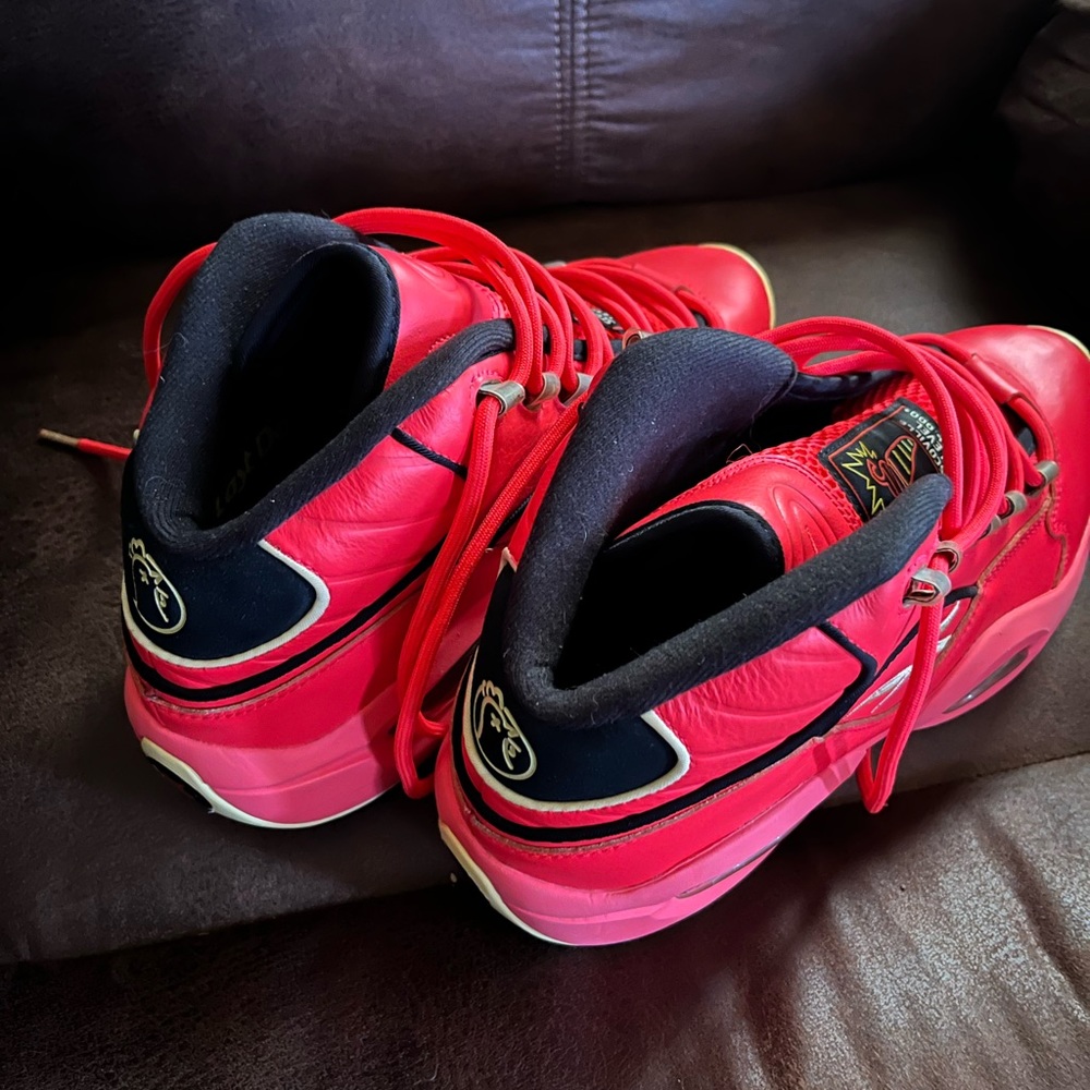 Men’s Reebok Hot Ones!